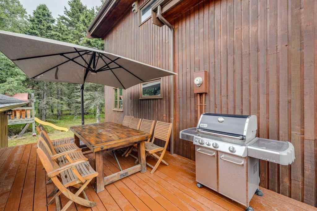 MLS® A2231835 - 106 Mountain Lion Drive  in Wintergreen_BC Bragg Creek, Residential