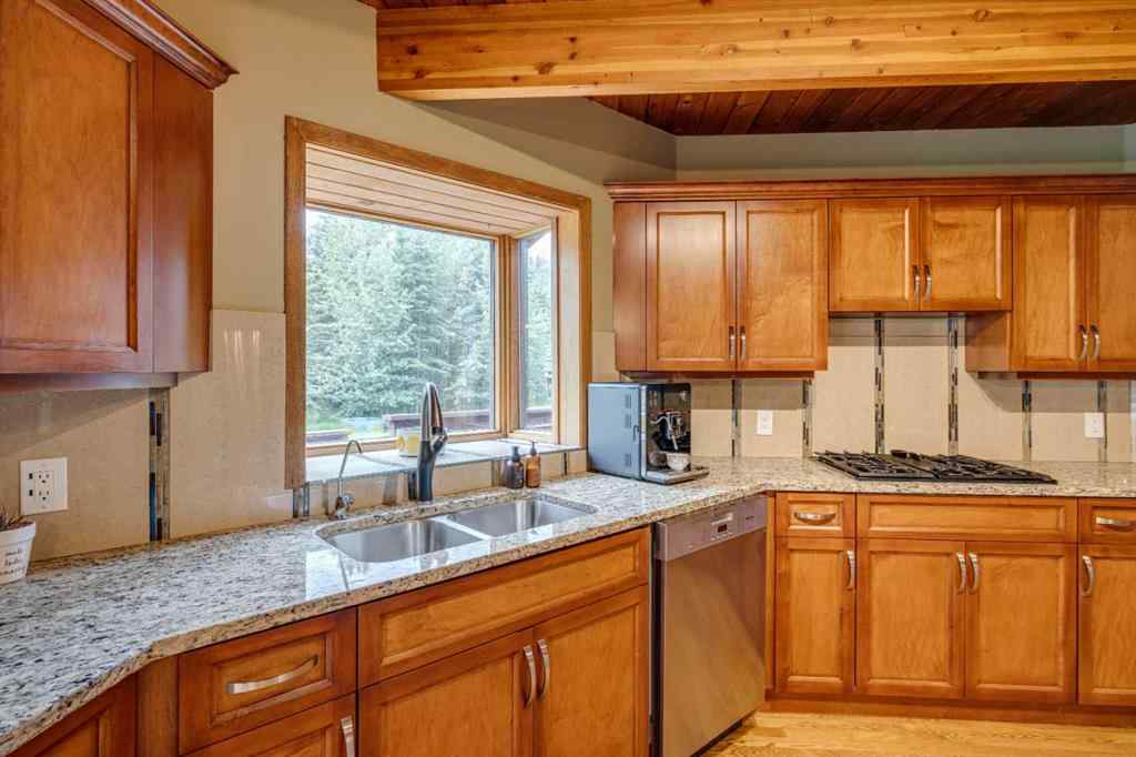 MLS® A2231835 - 106 Mountain Lion Drive  in Wintergreen_BC Bragg Creek, Residential