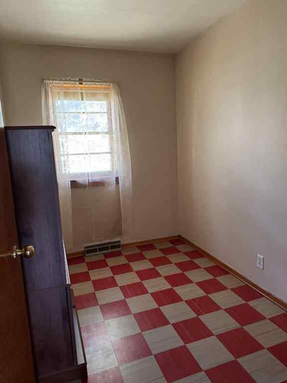 MLS® A2231881 - 10313 103 Street  in NONE Hythe, Residential