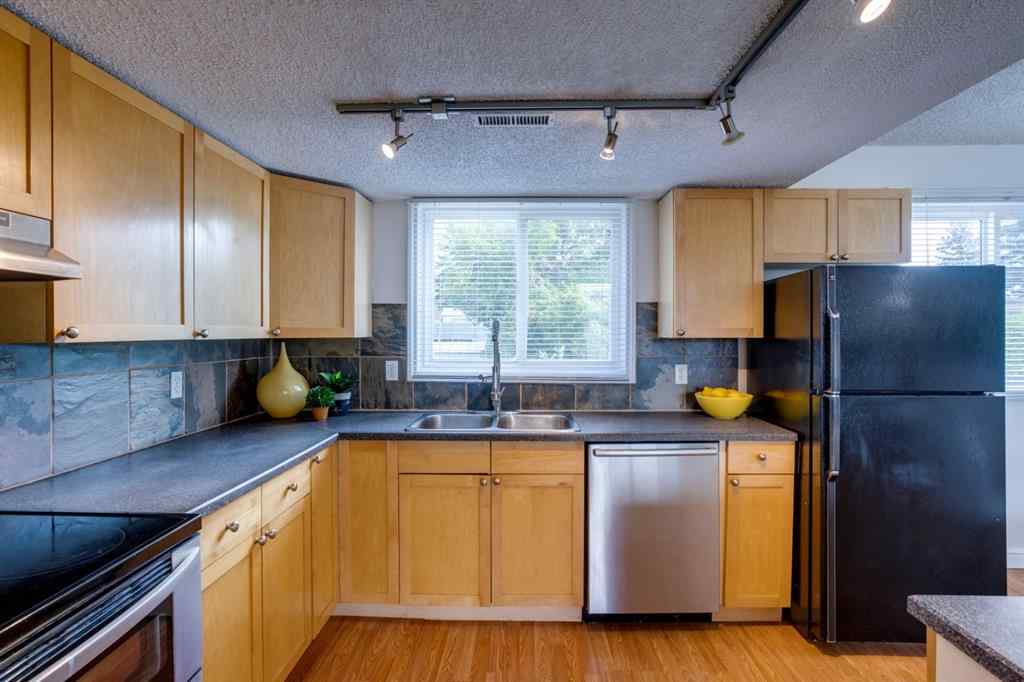 MLS® A2231896 - Unit #403 1540 29 Street NW in St Andrews Heights Calgary, Residential