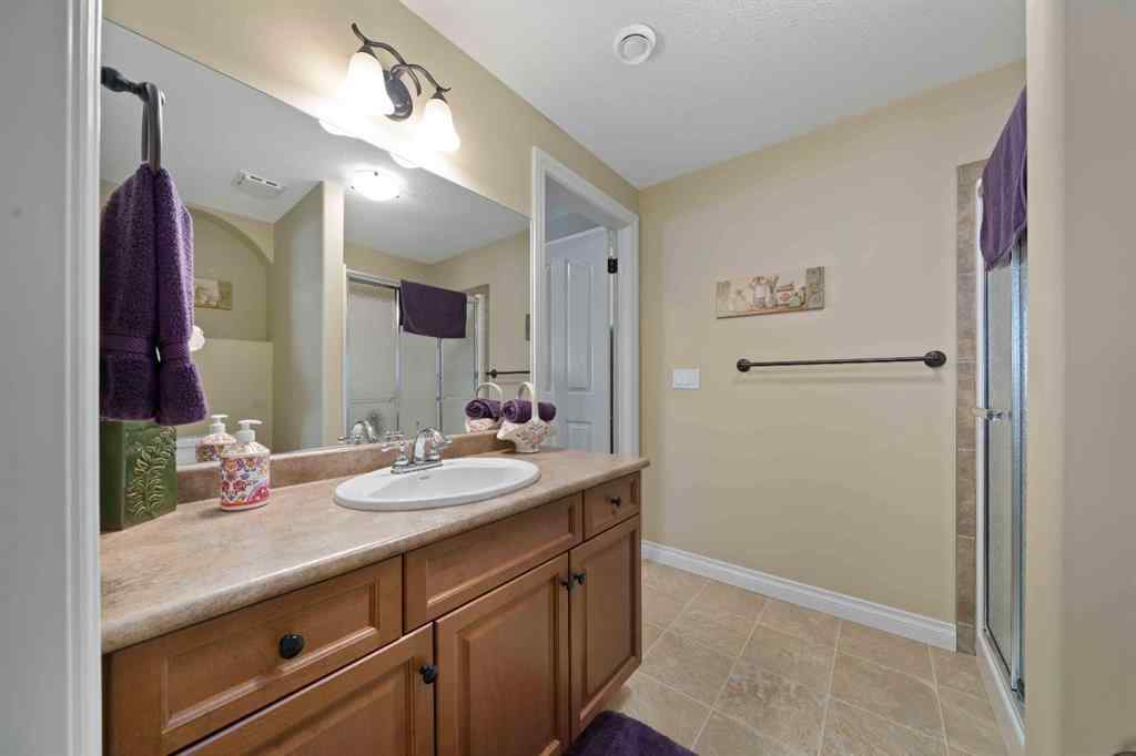 MLS® A2231909 - 75 Sunset Road SW in SW Southridge Medicine Hat, Residential