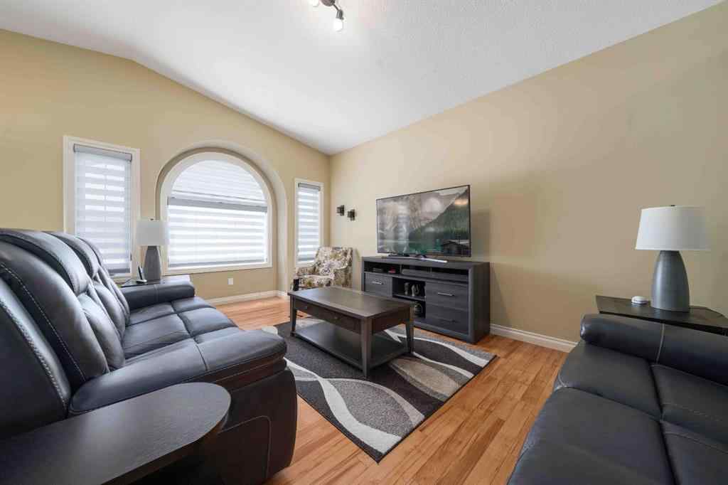 MLS® A2231909 - 75 Sunset Road SW in SW Southridge Medicine Hat, Residential