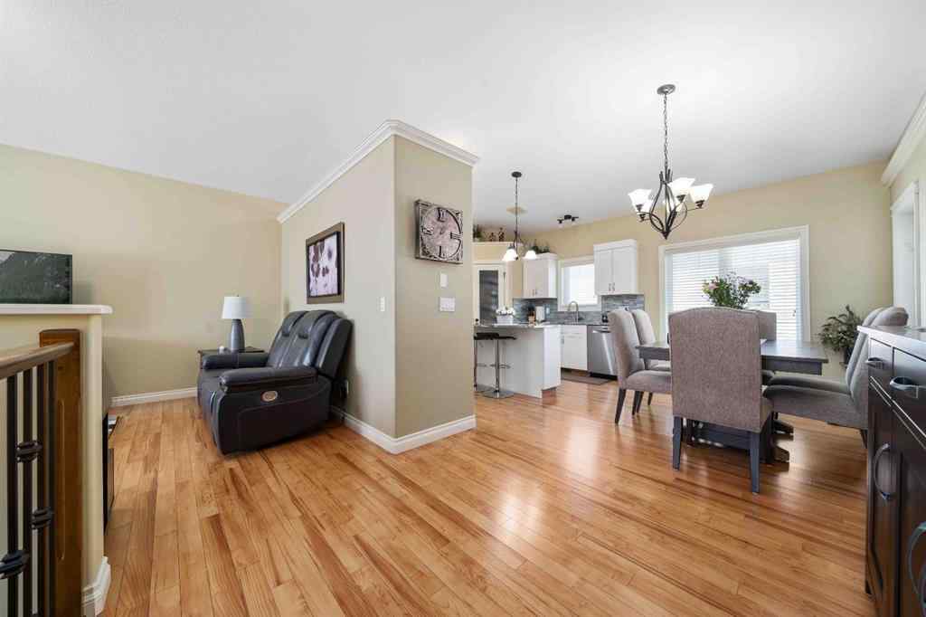 MLS® A2231909 - 75 Sunset Road SW in SW Southridge Medicine Hat, Residential