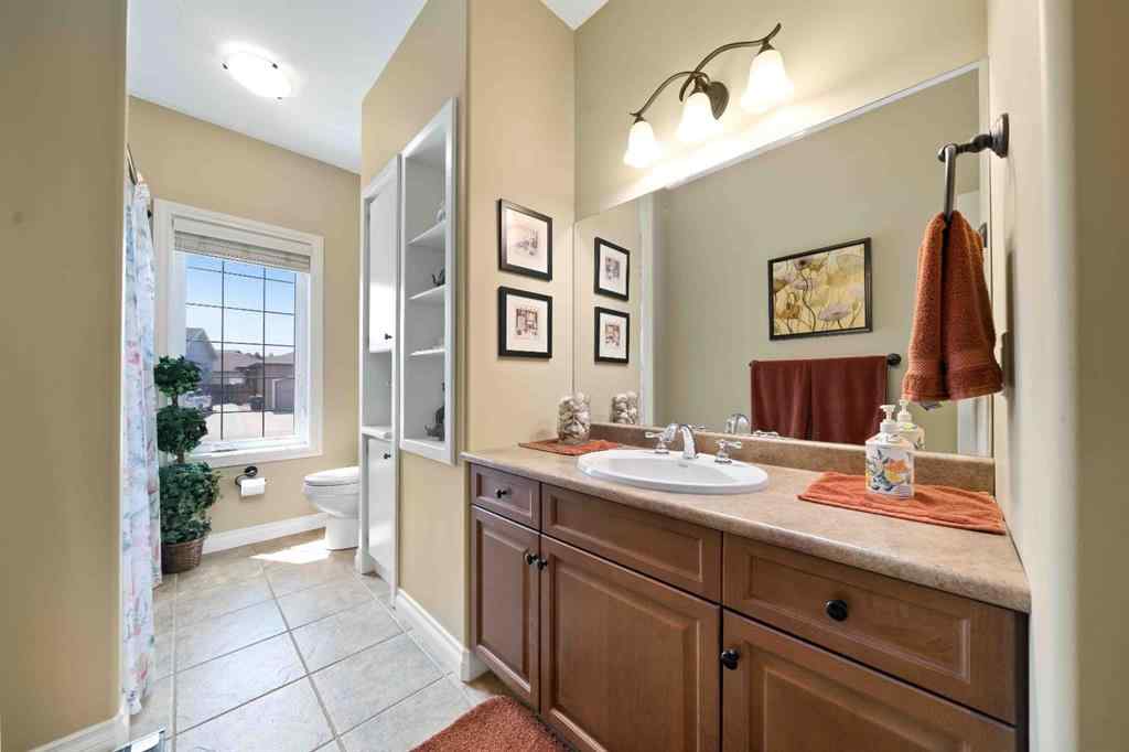 MLS® A2231909 - 75 Sunset Road SW in SW Southridge Medicine Hat, Residential