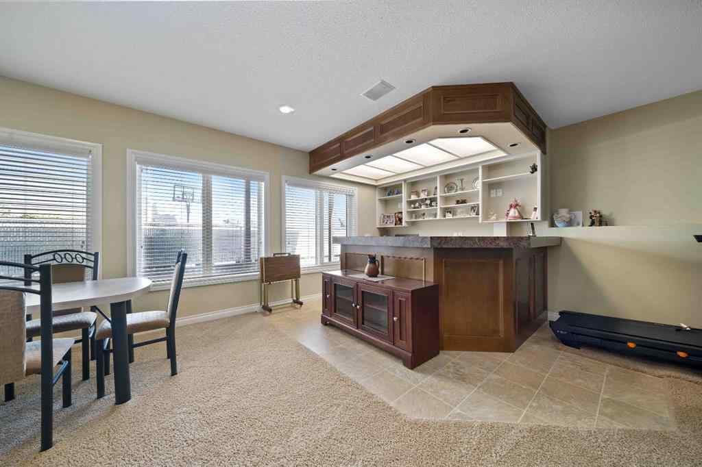 MLS® A2231909 - 75 Sunset Road SW in SW Southridge Medicine Hat, Residential