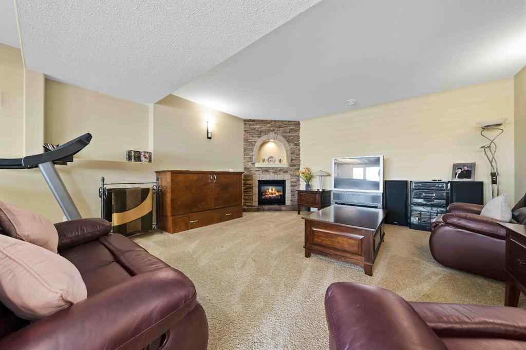 MLS® A2231909 - 75 Sunset Road SW in SW Southridge Medicine Hat, Residential