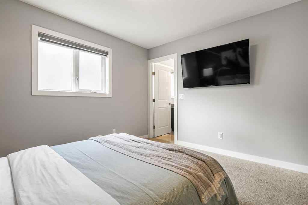MLS® A2231918 - Unit ##2 1716 kensington Road NW in Hillhurst Calgary, Residential