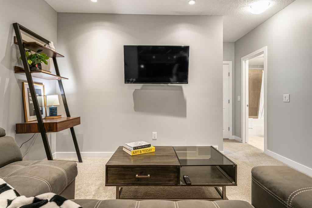 MLS® A2231918 - Unit ##2 1716 kensington Road NW in Hillhurst Calgary, Residential