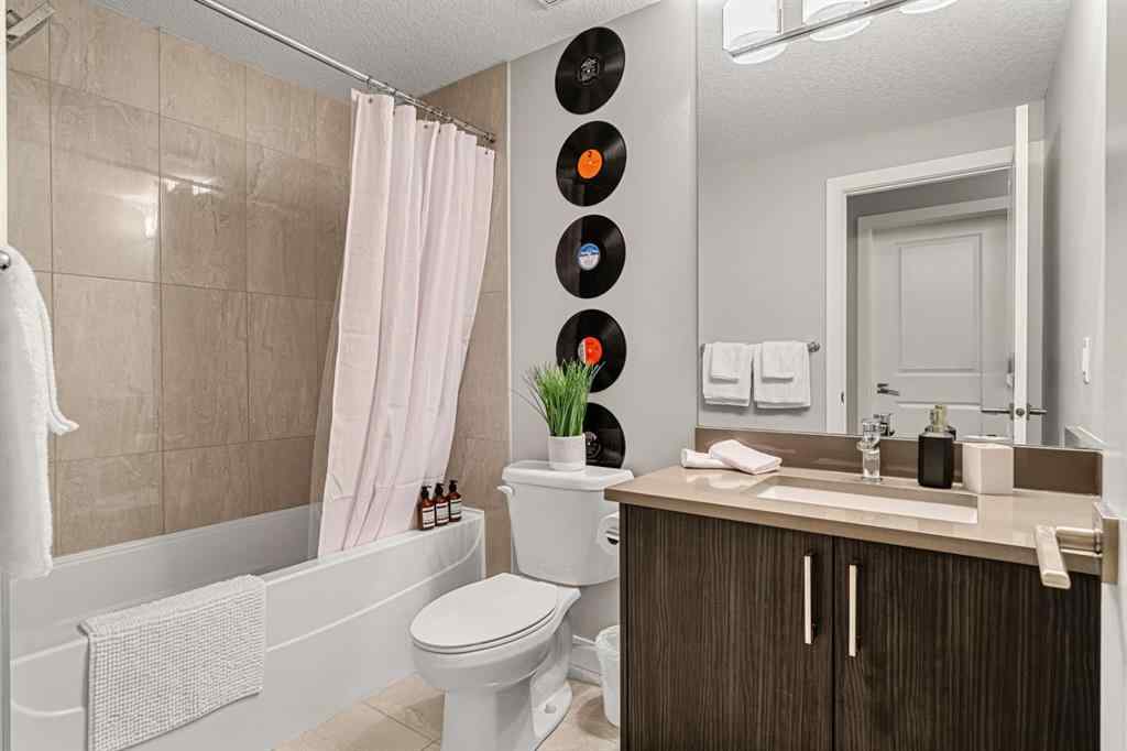 MLS® A2231918 - Unit ##2 1716 kensington Road NW in Hillhurst Calgary, Residential