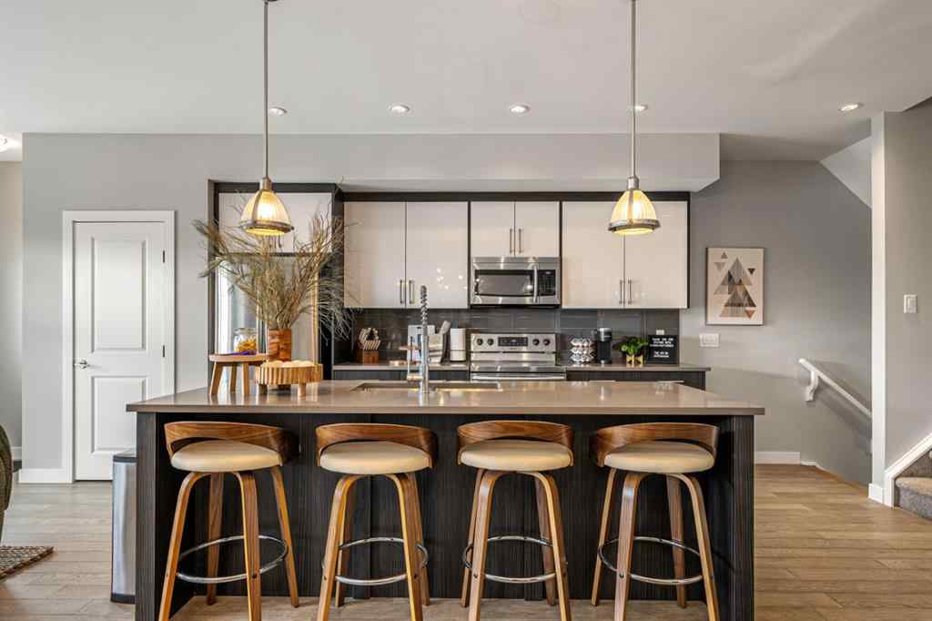 MLS® A2231918 - Unit ##2 1716 kensington Road NW in Hillhurst Calgary, Residential
