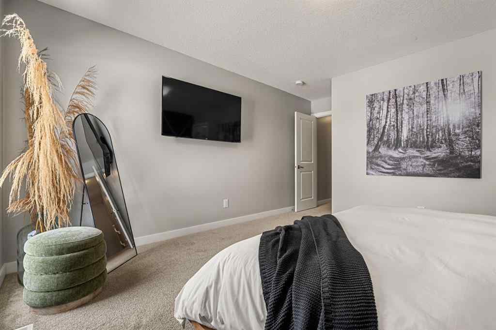 MLS® A2231918 - Unit ##2 1716 kensington Road NW in Hillhurst Calgary, Residential