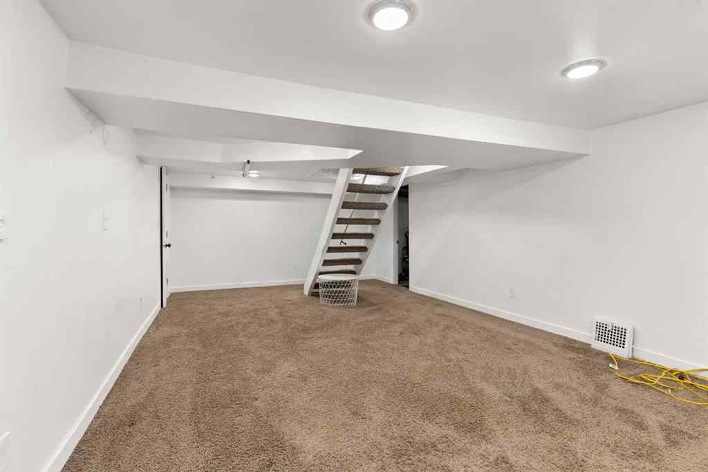 MLS® A2231920 - 118 2 Street SW in SW Hill Medicine Hat, Residential