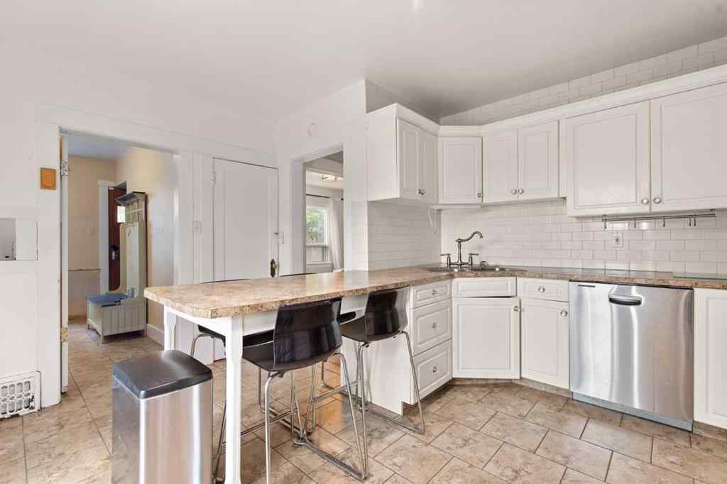 MLS® A2231920 - 118 2 Street SW in SW Hill Medicine Hat, Residential