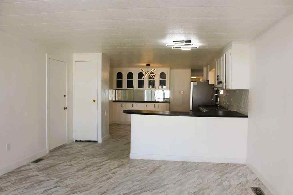 MLS® A2231939 - Unit #106 5029 34 Street  in South Hill Red Deer, Mobile