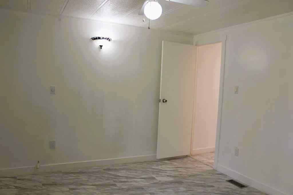 MLS® A2231939 - Unit #106 5029 34 Street  in South Hill Red Deer, Mobile