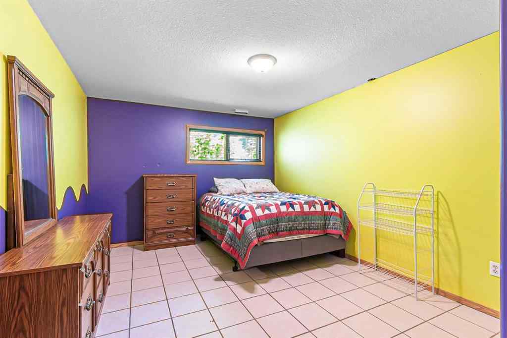 MLS® A2231942 - 5631 49 Avenue  in NONE Olds, Residential
