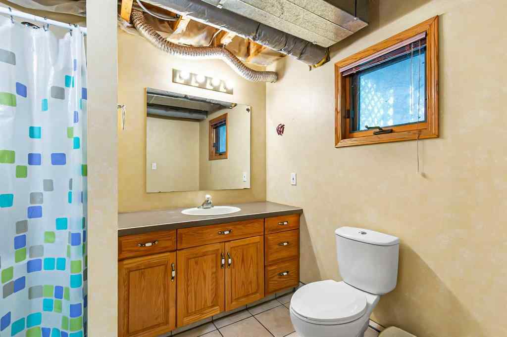 MLS® A2231942 - 5631 49 Avenue  in NONE Olds, Residential