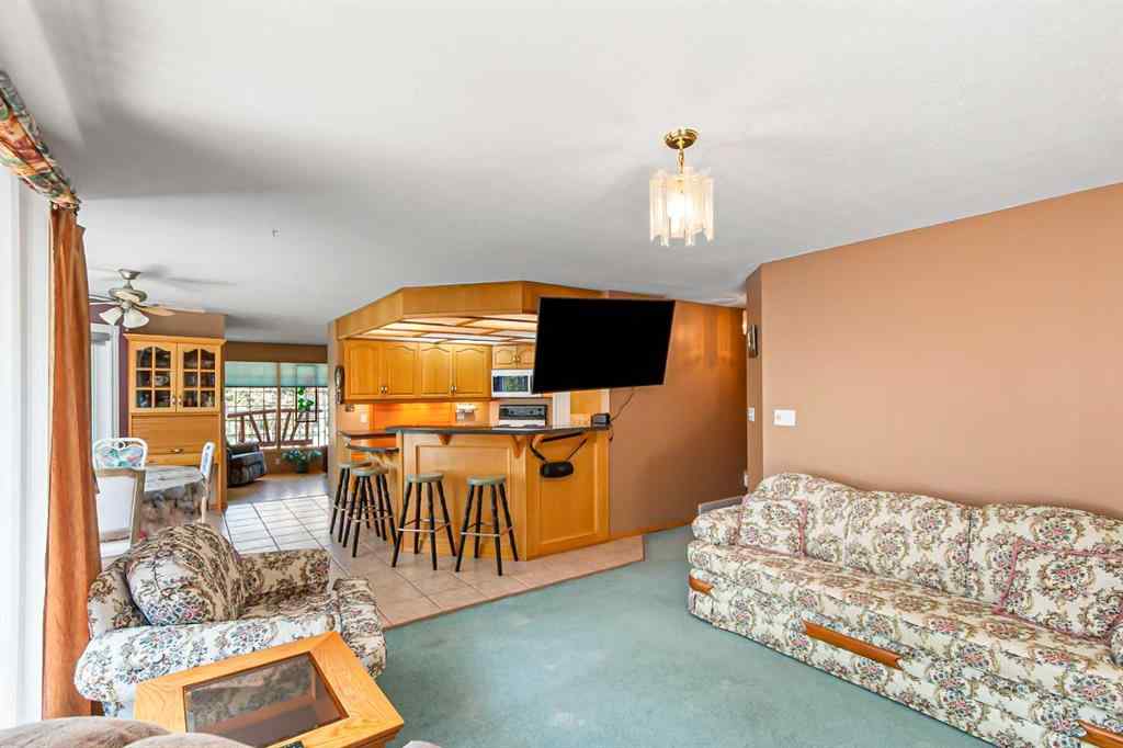 MLS® A2231942 - 5631 49 Avenue  in NONE Olds, Residential