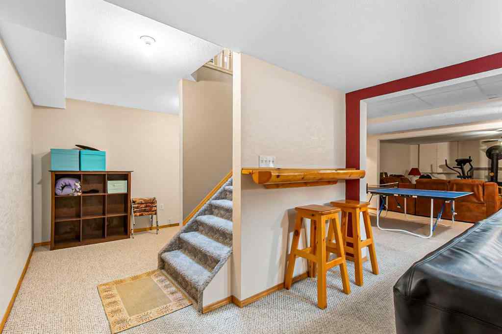 MLS® A2231942 - 5631 49 Avenue  in NONE Olds, Residential