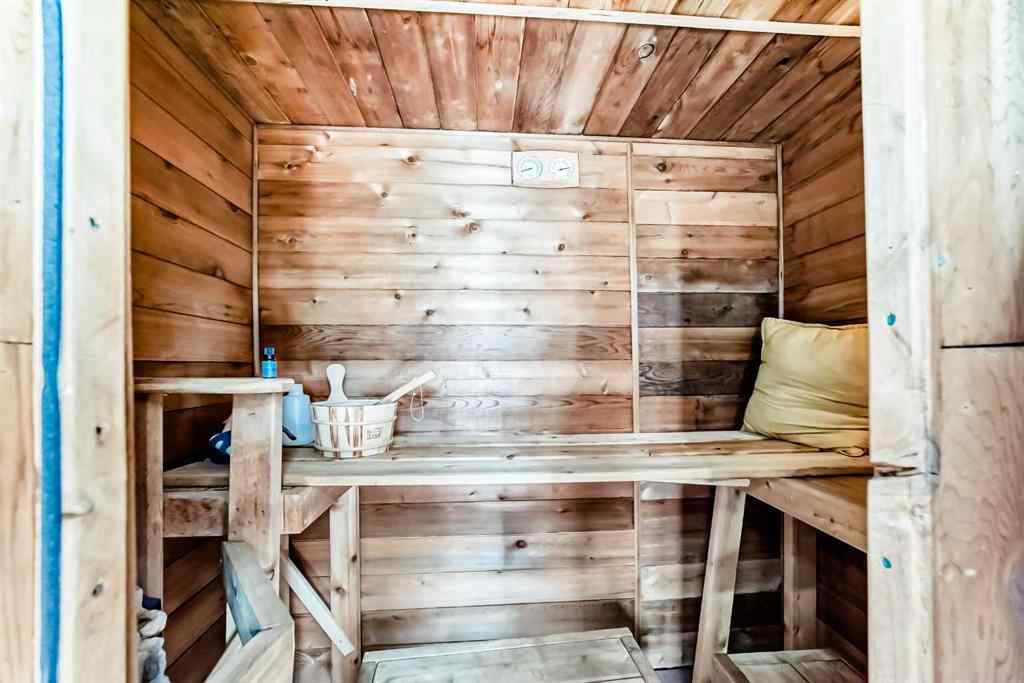 MLS® A2231948 - 412 Highland Close  in Hillview Estates Strathmore, Residential