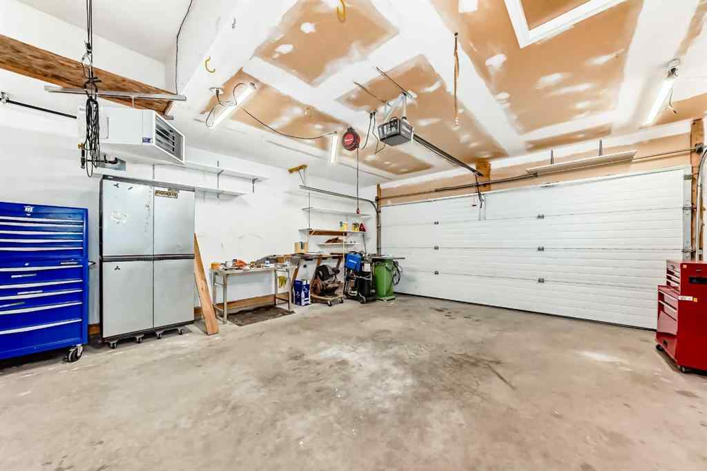 MLS® A2231948 - 412 Highland Close  in Hillview Estates Strathmore, Residential