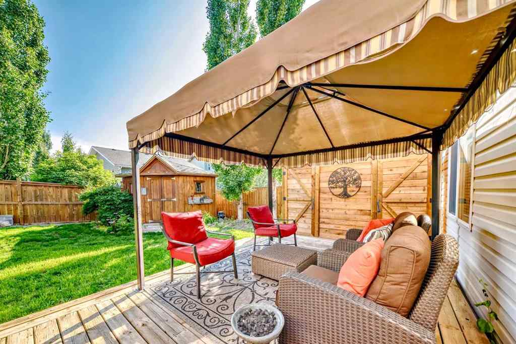MLS® A2231948 - 412 Highland Close  in Hillview Estates Strathmore, Residential