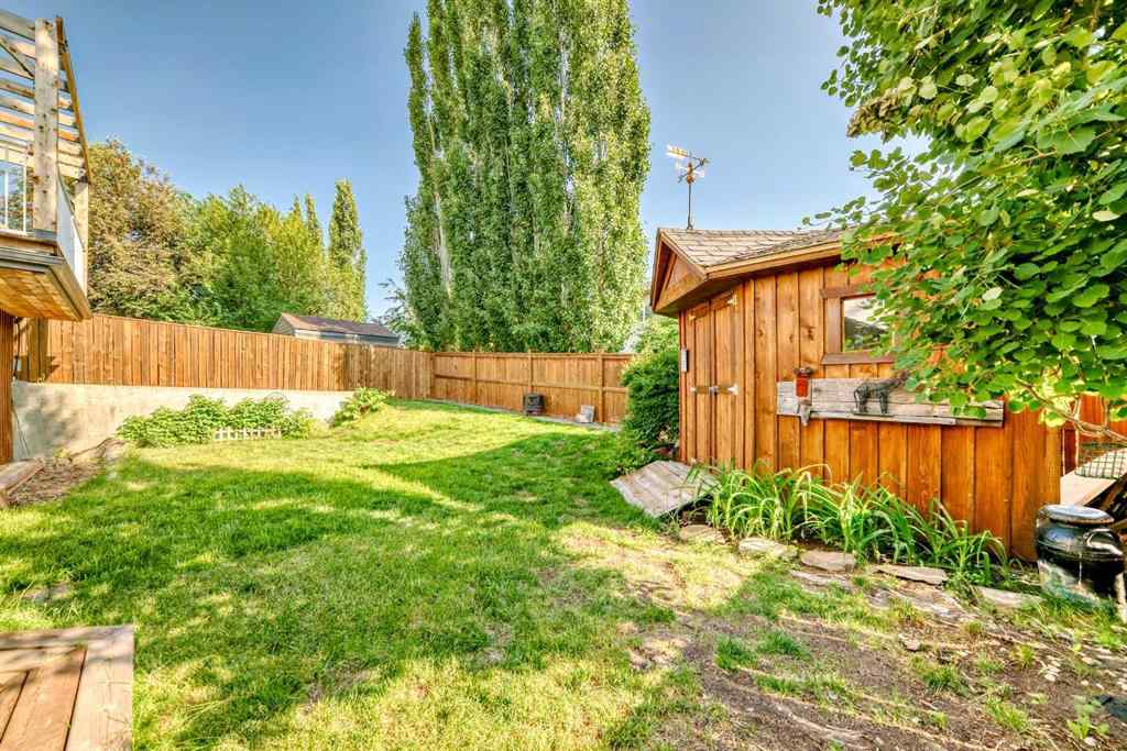 MLS® A2231948 - 412 Highland Close  in Hillview Estates Strathmore, Residential