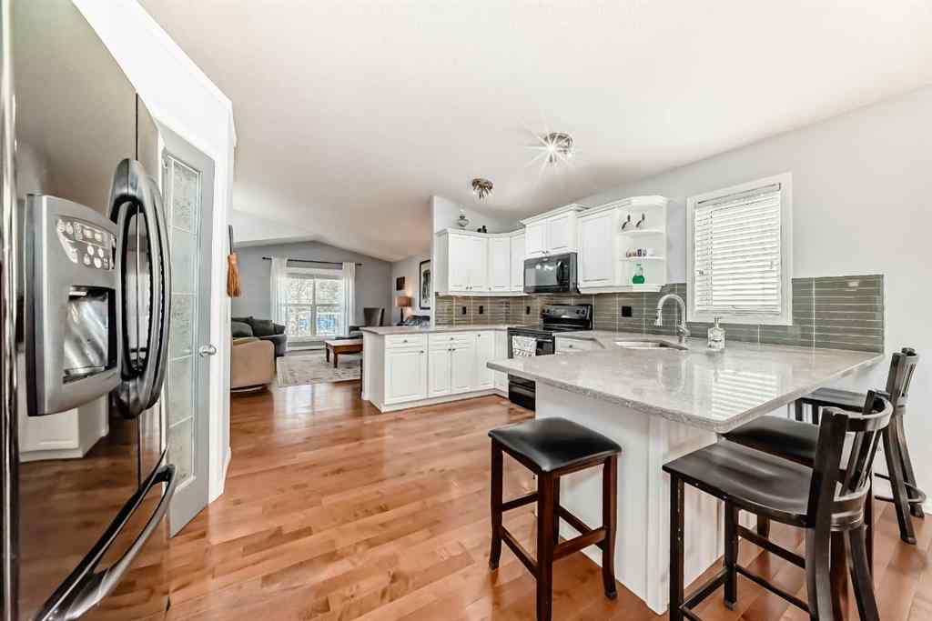 MLS® A2231948 - 412 Highland Close  in Hillview Estates Strathmore, Residential
