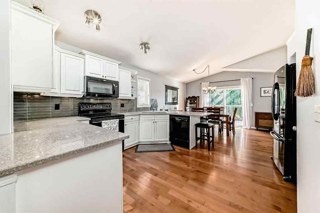 MLS® A2231948 - 412 Highland Close  in Hillview Estates Strathmore, Residential
