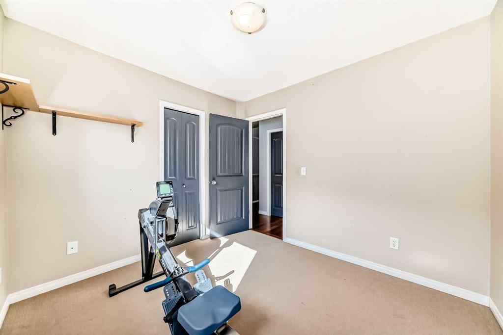 MLS® A2231948 - 412 Highland Close  in Hillview Estates Strathmore, Residential