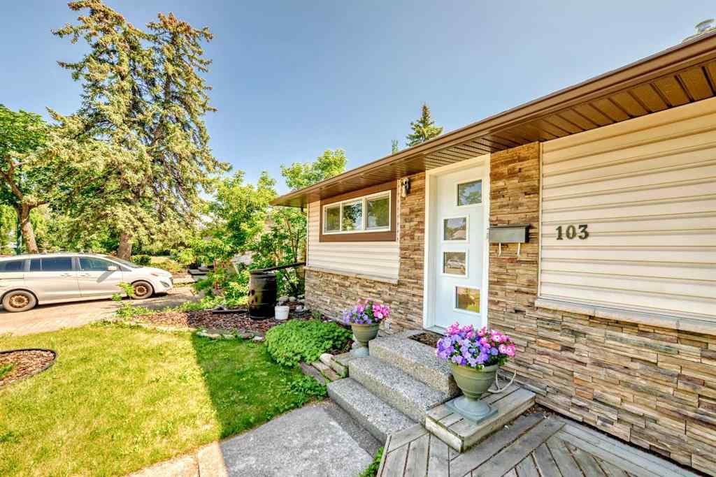 MLS® A2231979 - 103 Warwick Drive SW in Westgate Calgary, Residential