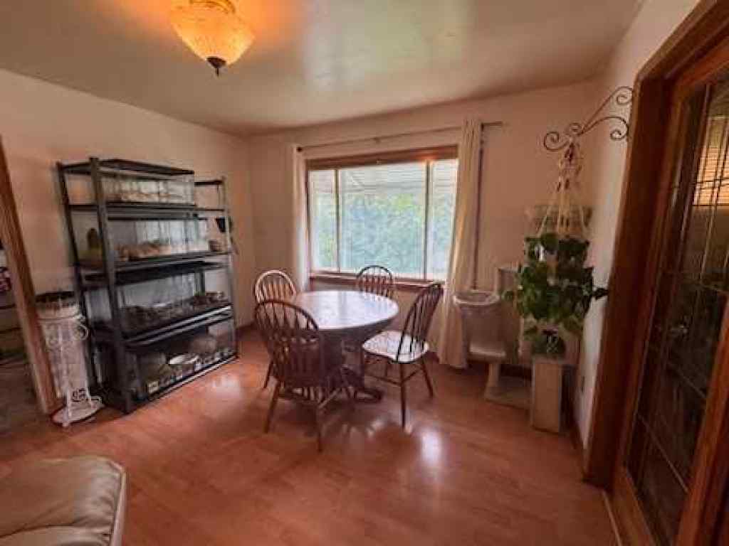 MLS® A2231992 - 660 3 Avenue  W in Downtown Drumheller, Residential