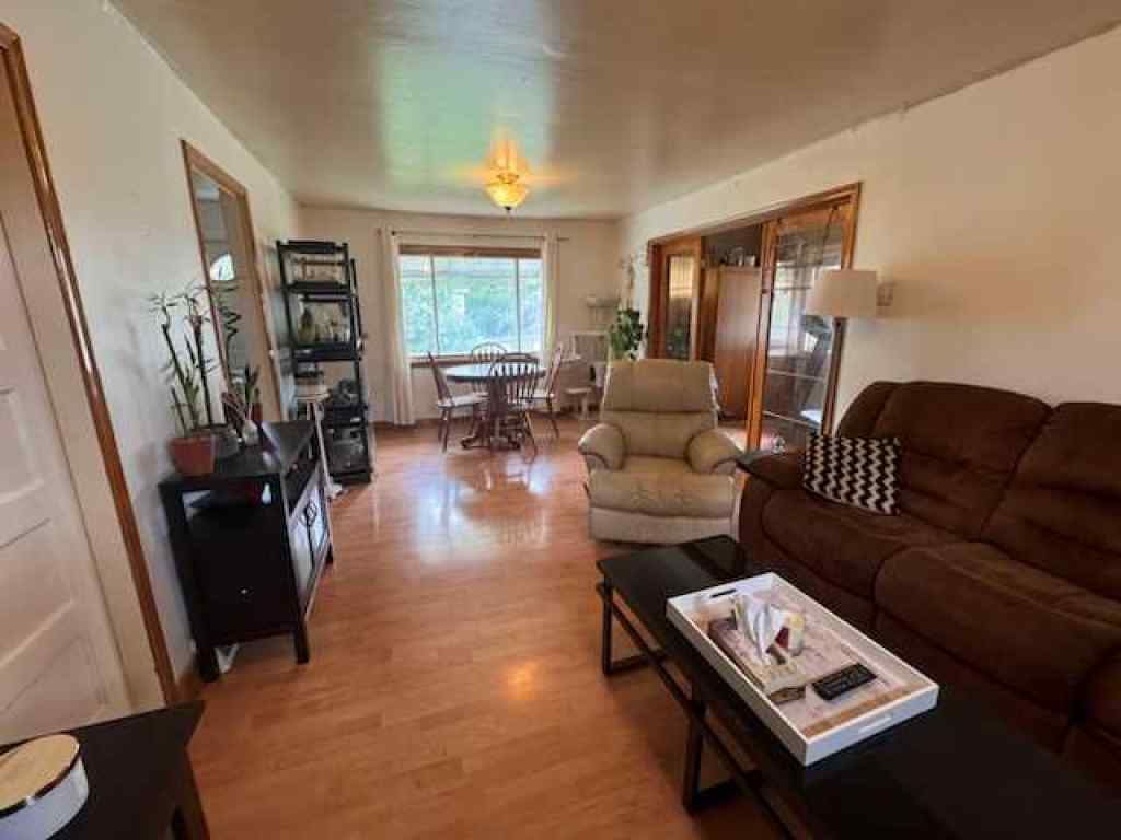 MLS® A2231992 - 660 3 Avenue  W in Downtown Drumheller, Residential