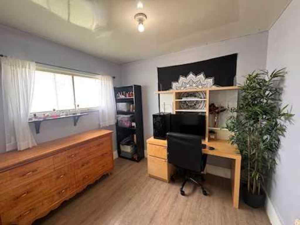 MLS® A2231992 - 660 3 Avenue  W in Downtown Drumheller, Residential