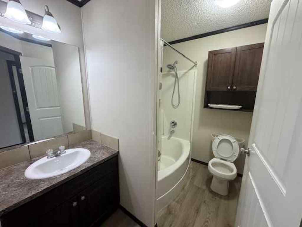 MLS® A2232003 - 4631 24 Avenue S in Southeast Employment Centre Lethbridge, Mobile