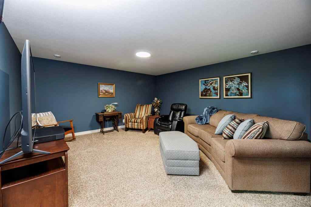 MLS® A2232009 - 4912 Beardsley Avenue  in Henner\'s Landing Lacombe, Residential