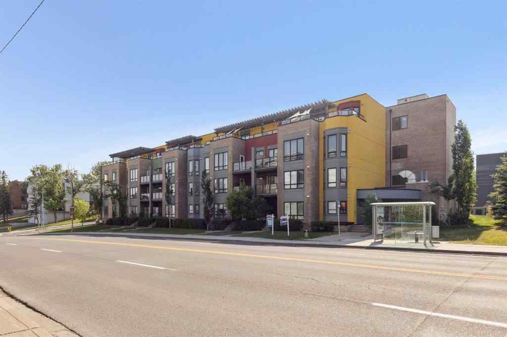 MLS® A2232013 - Unit #304 611 Edmonton Trail NE in Crescent Heights Calgary, Residential