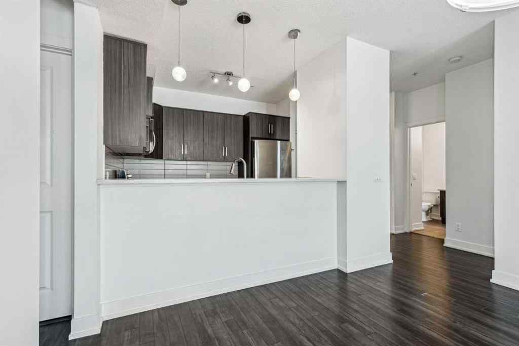 MLS® A2232013 - Unit #304 611 Edmonton Trail NE in Crescent Heights Calgary, Residential