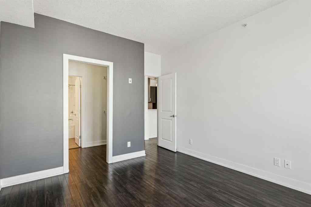 MLS® A2232013 - Unit #304 611 Edmonton Trail NE in Crescent Heights Calgary, Residential