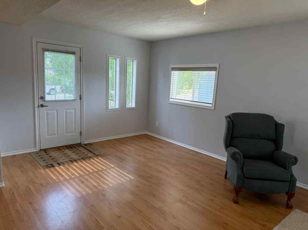 MLS® A2232018 - 339 Cottonwood Drive  in NONE Vulcan, Residential