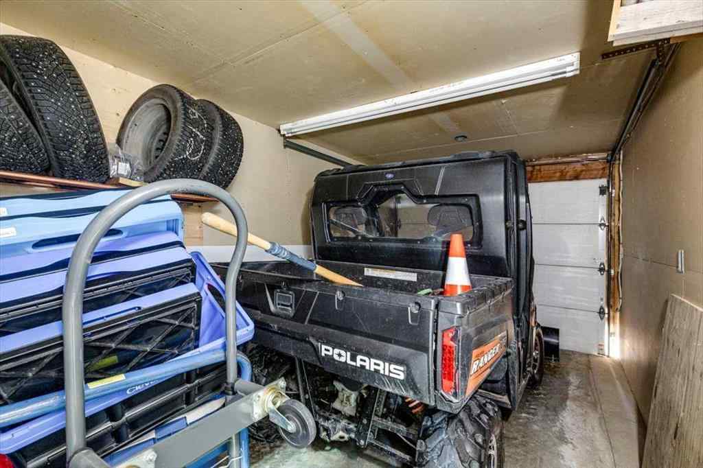 MLS® A2232065 - 89 Poplar Street  in Petrolia Indust. Rural Red Deer County, Commercial