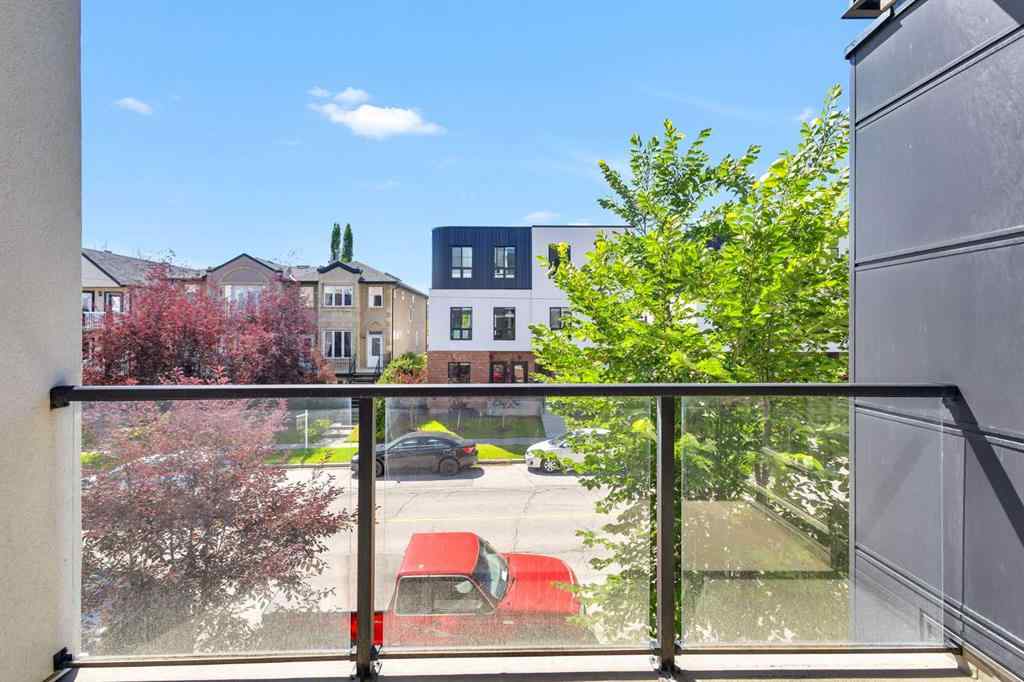 MLS® A2232067 - Unit #206 3375 15 Street SW in South Calgary Calgary, Residential