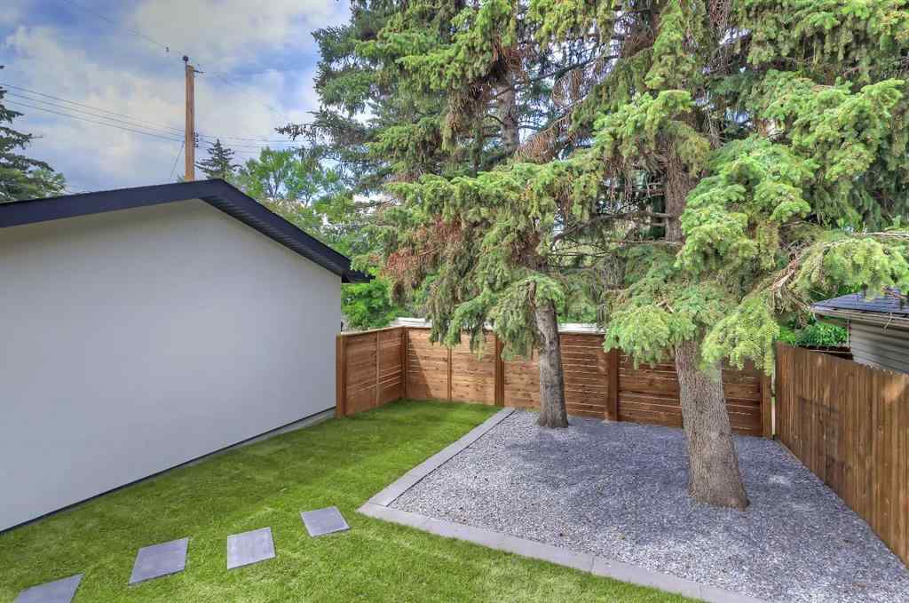 MLS® A2232101 - 1955 Green Ridge Road SW in Glendale Calgary, Residential