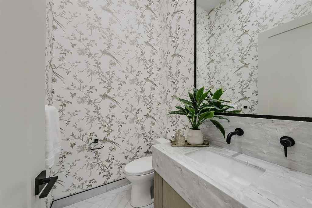 MLS® A2232101 - 1955 Green Ridge Road SW in Glendale Calgary, Residential