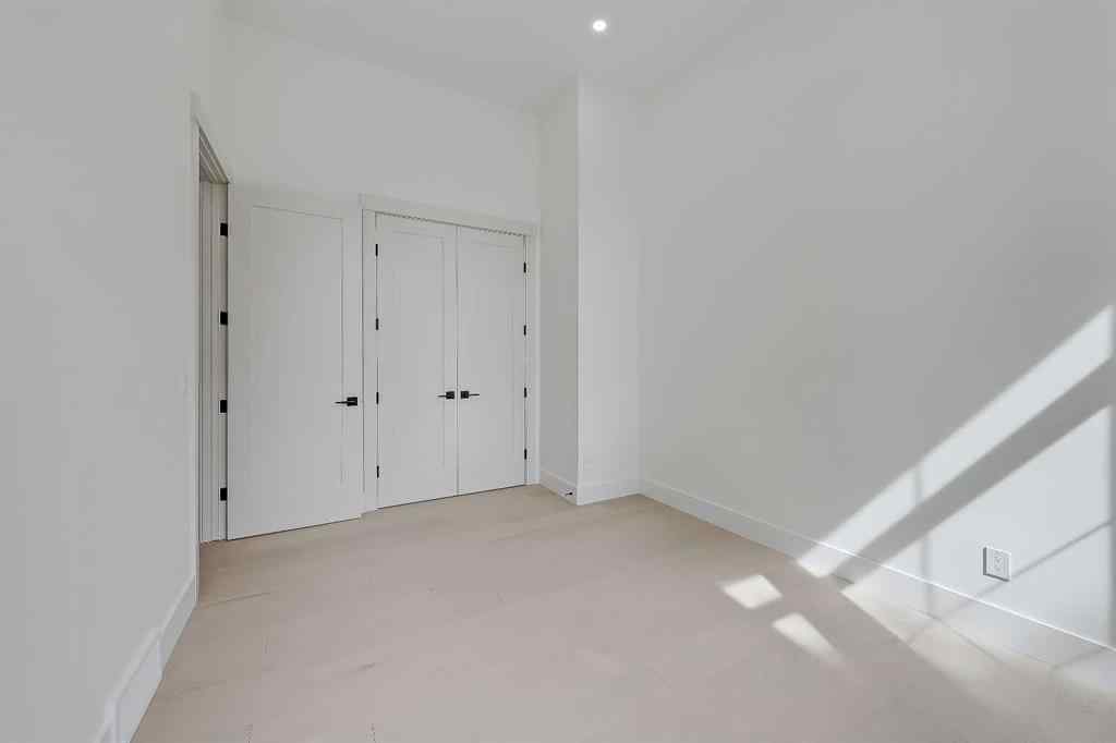 MLS® A2232101 - 1955 Green Ridge Road SW in Glendale Calgary, Residential