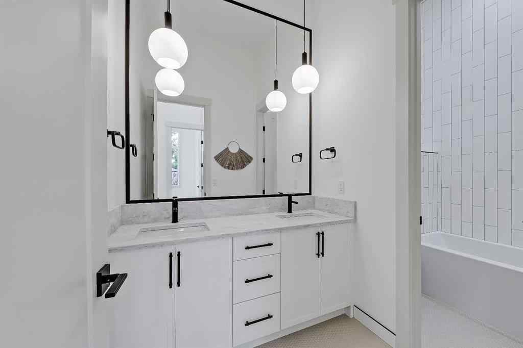 MLS® A2232101 - 1955 Green Ridge Road SW in Glendale Calgary, Residential