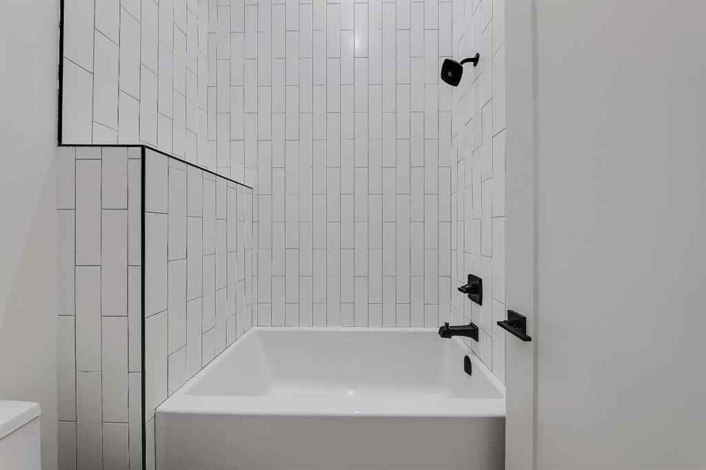 MLS® A2232101 - 1955 Green Ridge Road SW in Glendale Calgary, Residential
