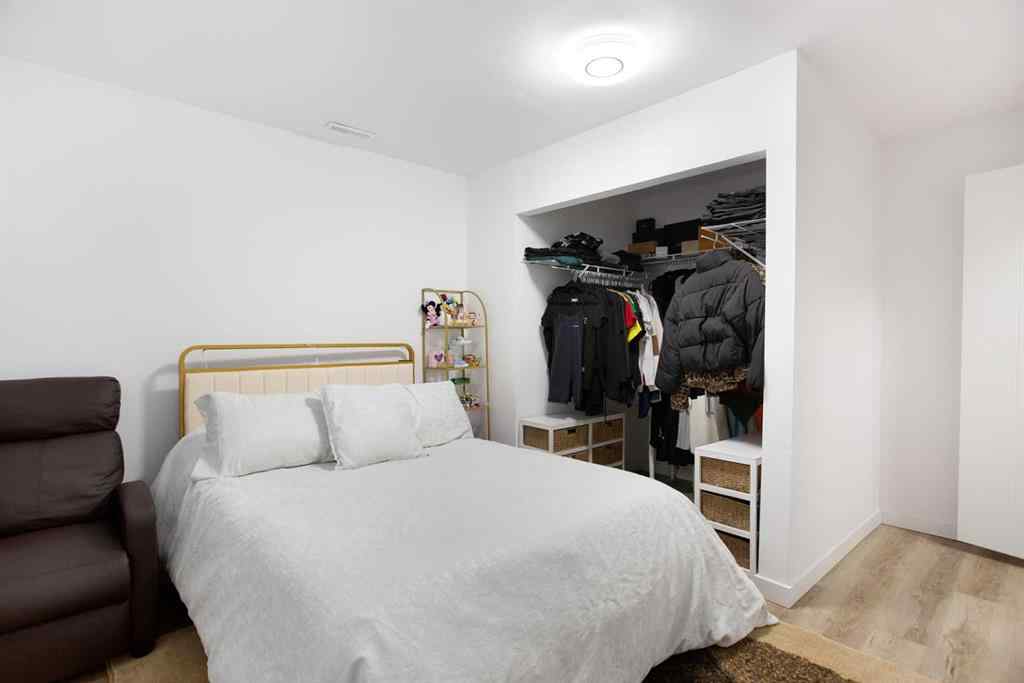 MLS® A2232103 - 209 Luxstone Road SW in Luxstone Airdrie, Residential