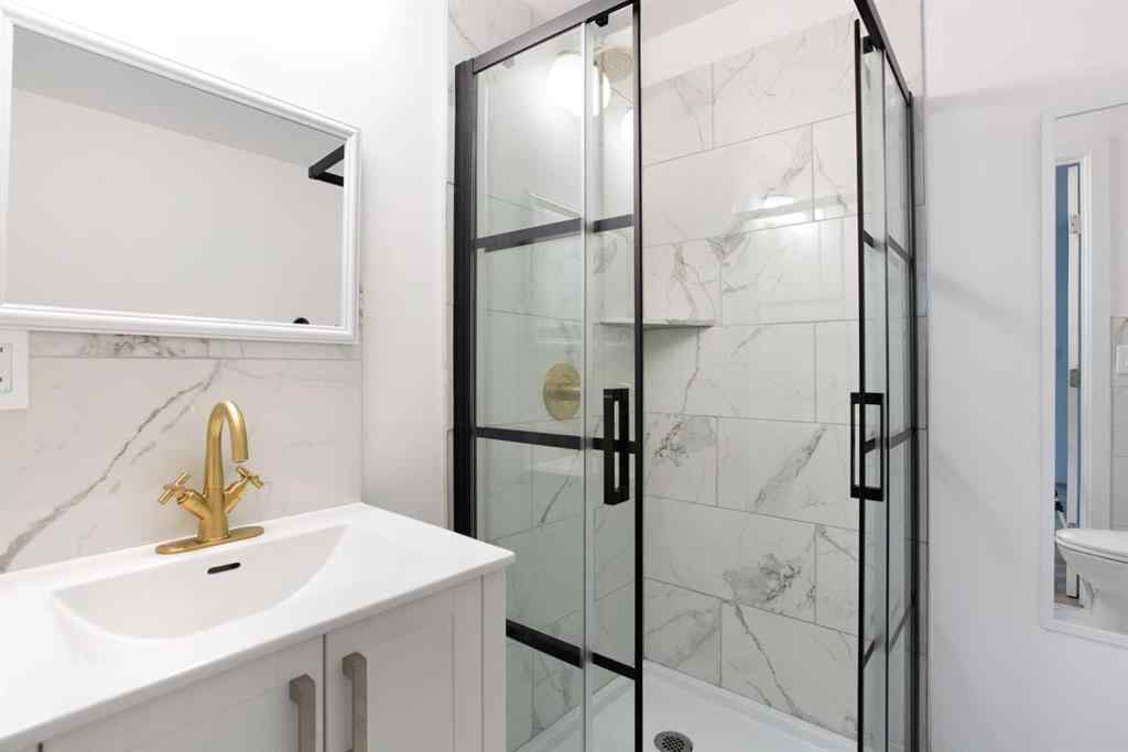 MLS® A2232103 - 209 Luxstone Road SW in Luxstone Airdrie, Residential