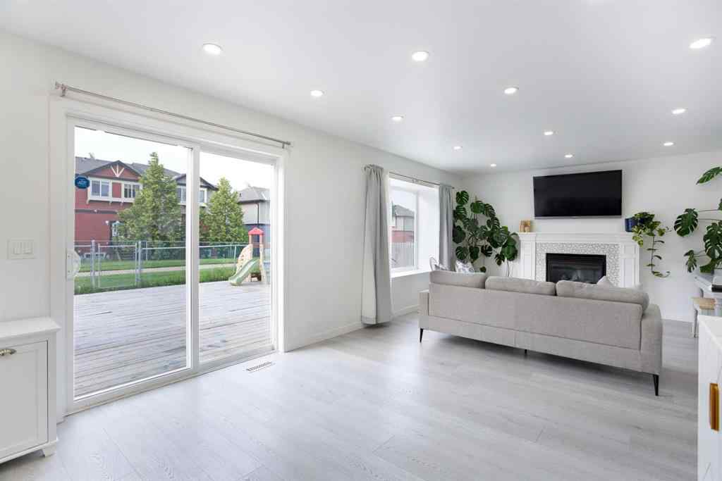 MLS® A2232103 - 209 Luxstone Road SW in Luxstone Airdrie, Residential